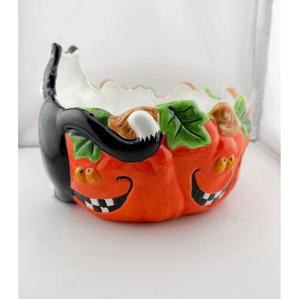 Our Holiday Way 2020 Cat & Pumpkin Decorative 32 Oz Ceramic Bowl